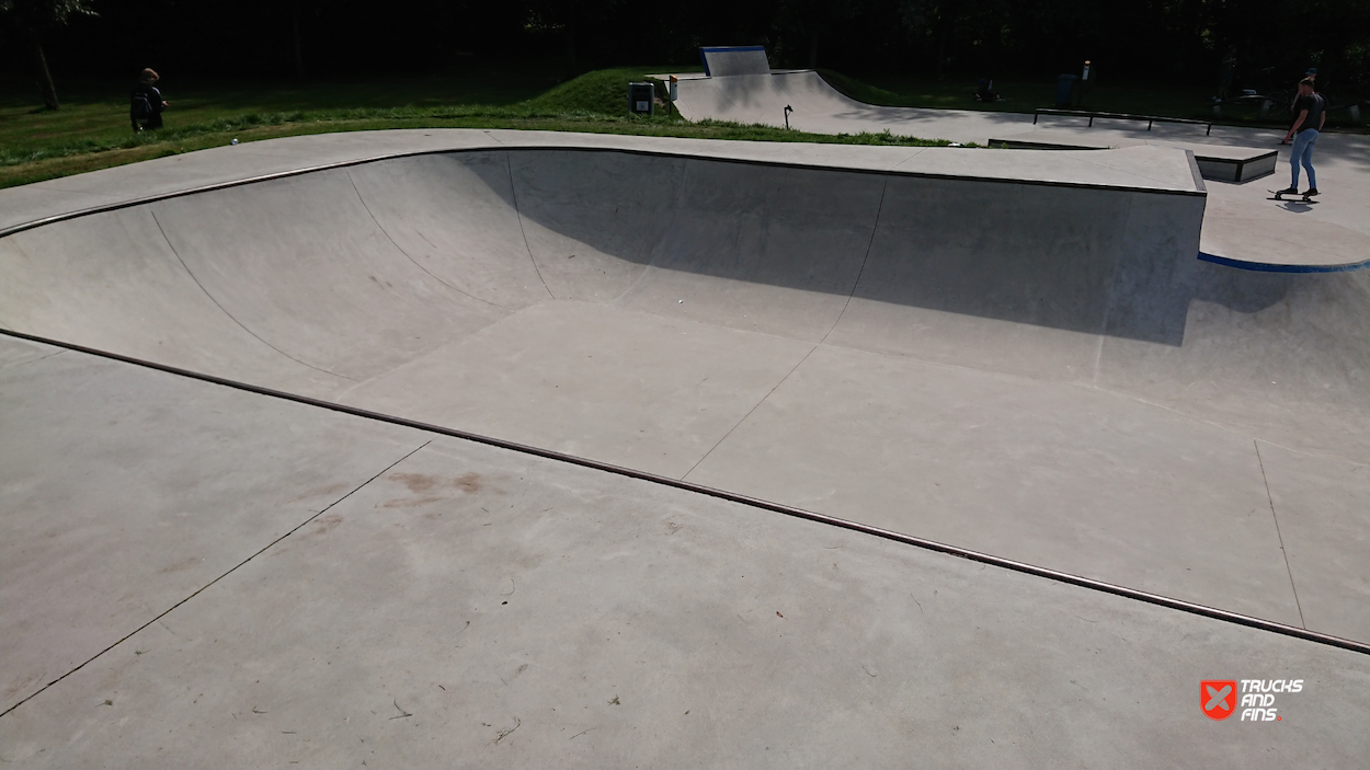 Hallaar skatepark